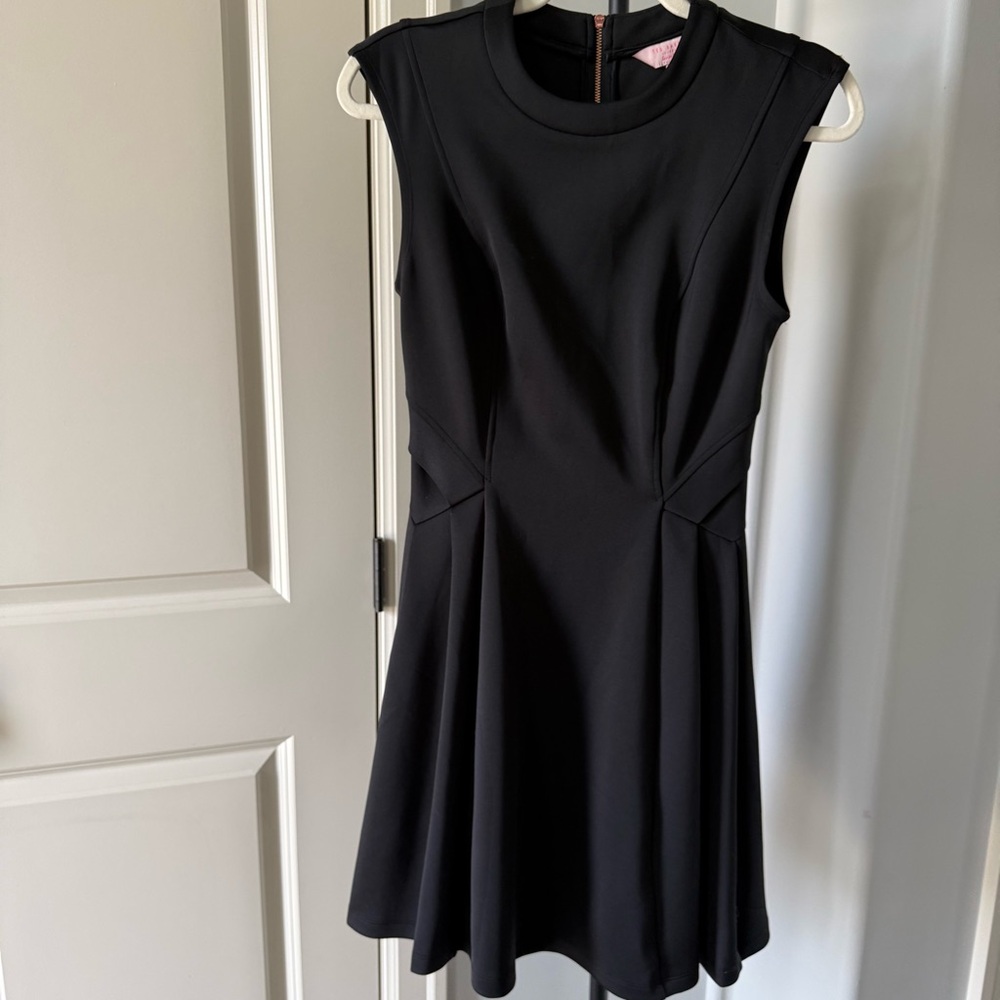Ted Baker London Black Fit & Flare Dress Scuba A-Line Rose Gold Zip Size 1